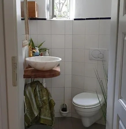 펜션 Little Escape Im Jugendstil Poolhaus - Wc Und Dusche Im Nebenhaus 뷔르츠부르크